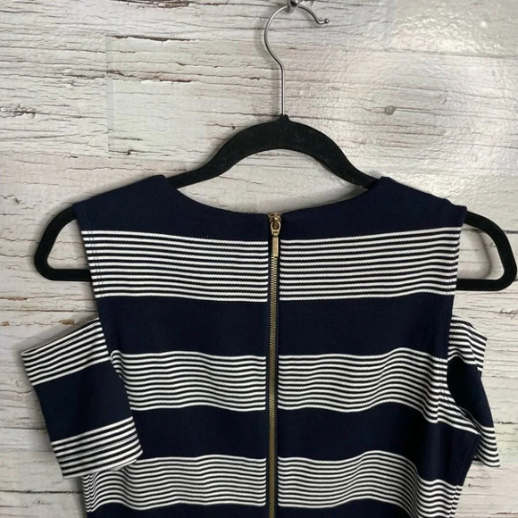Ronni Nicole striped dress  midi navy gray size 6 - Picture 6 of 11